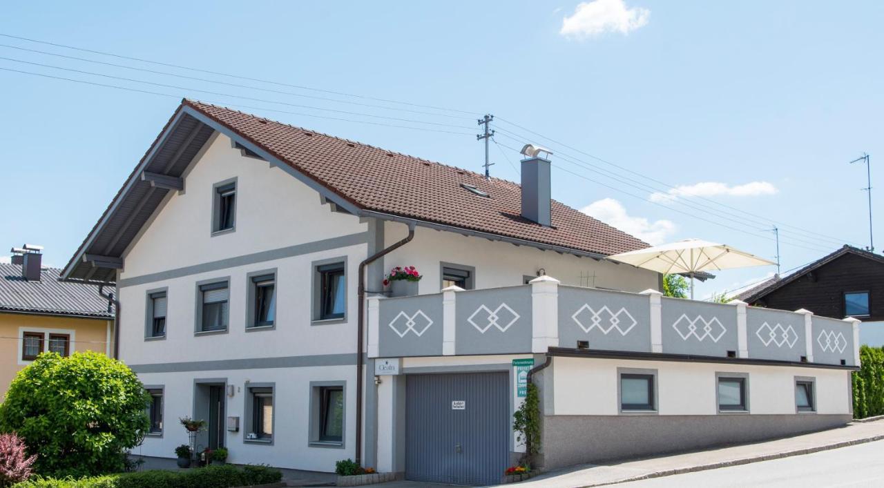 Gastehaus Wuhrer Apartment Franking Exterior photo